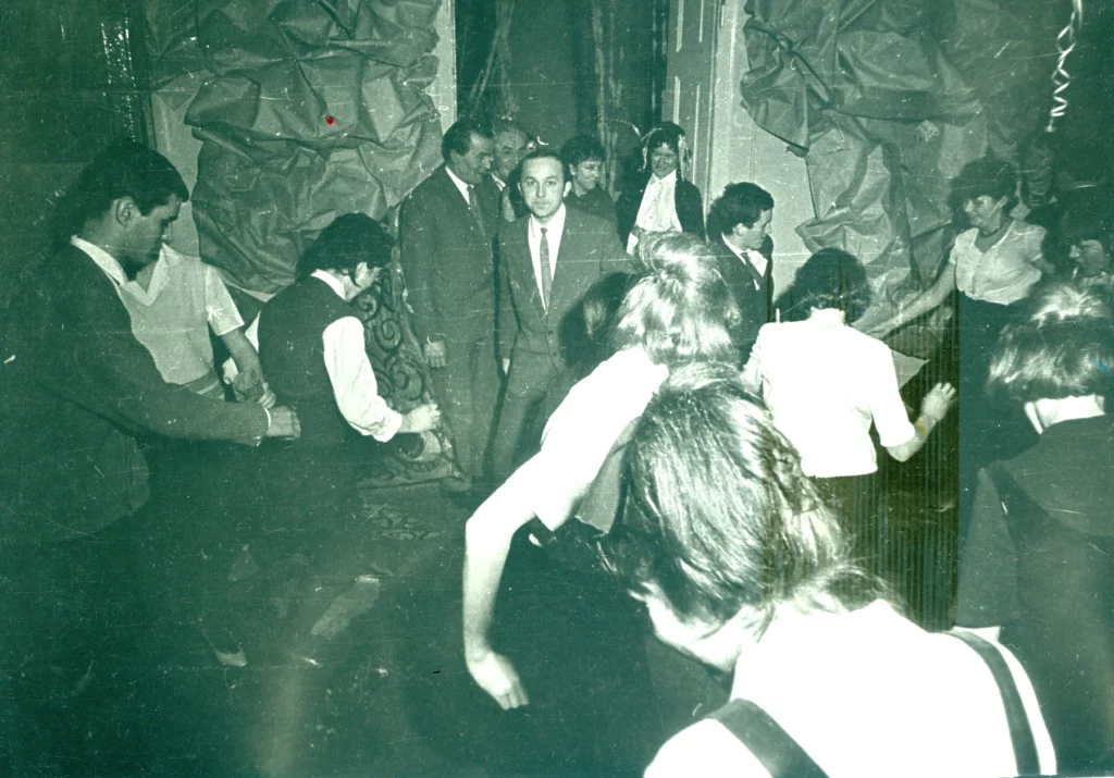 Fotografia rzeźby Igora Mitoraja